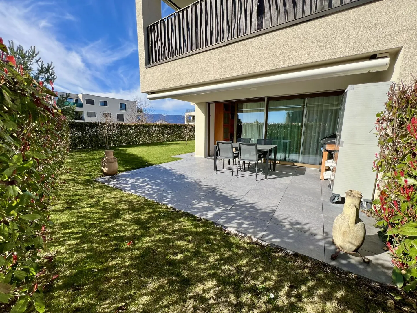 2.5-room apartment with garden - Photo 1 of 10