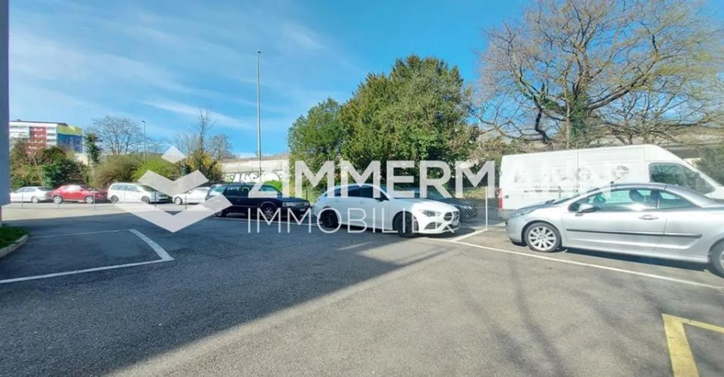 Außenparkplatz Verfügbar - Foto 3 von 3
