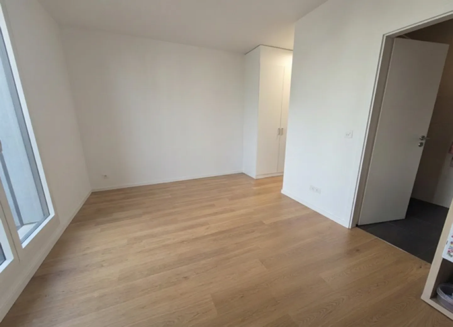 Bellissimo appartamento recente di 4 stanze con vista libera - Foto 5 di 7