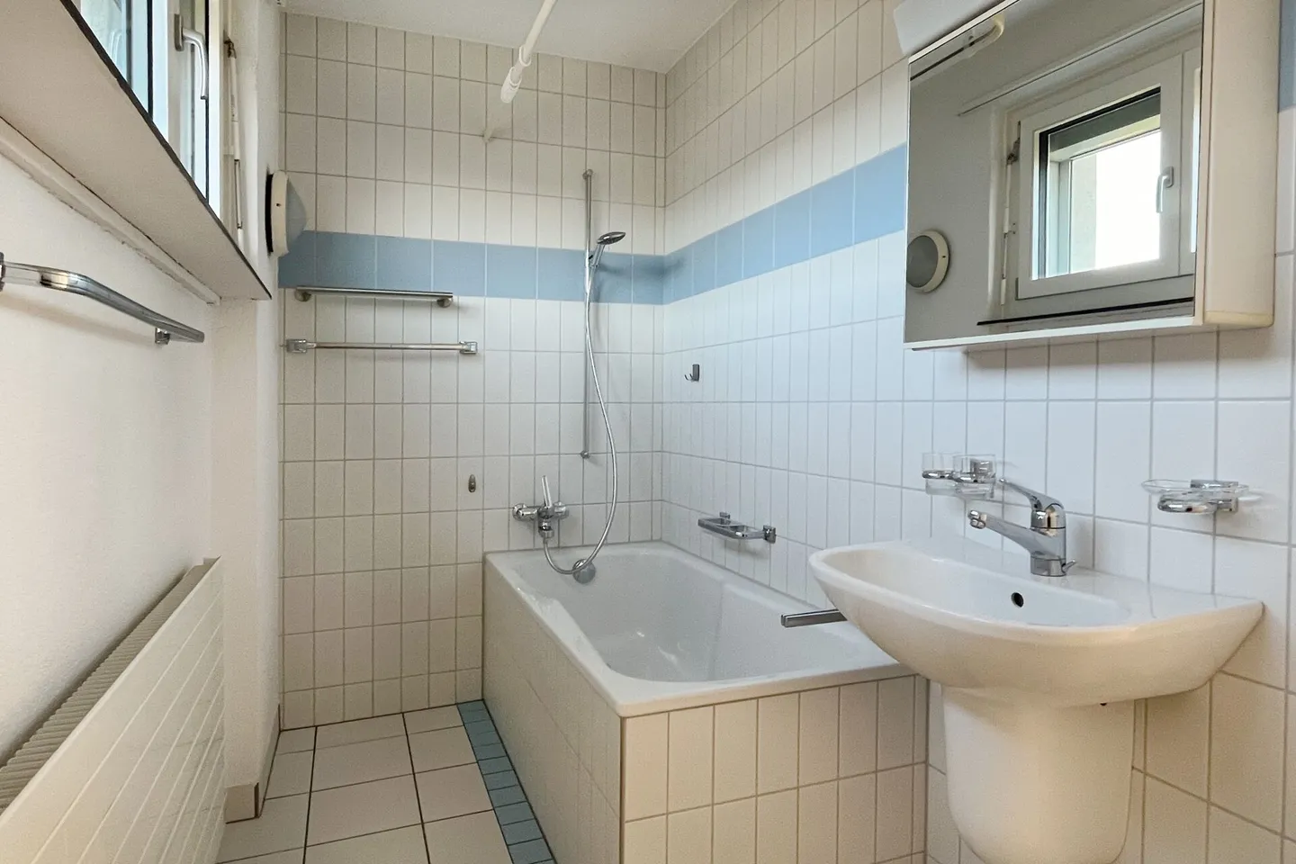 Sanierte Altbauwohnung gelegen zwischen Stadt und Natur - Foto 7 von 11