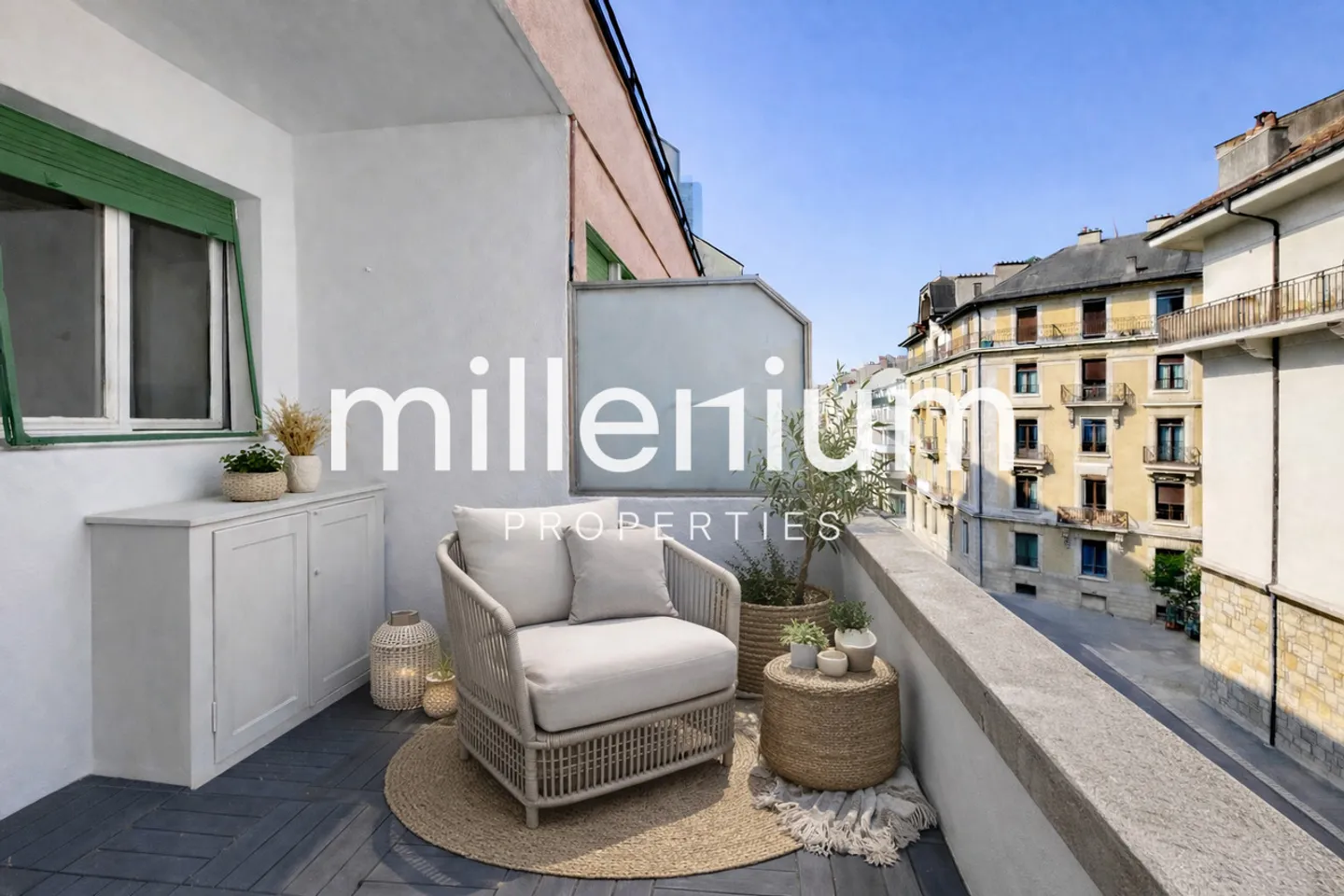 Appartement Charmant avec Vue sur le Lac - Photo 2 sur 7