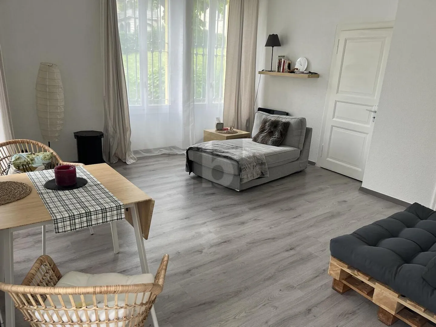 Chalet for sale - Photo 2 of 6