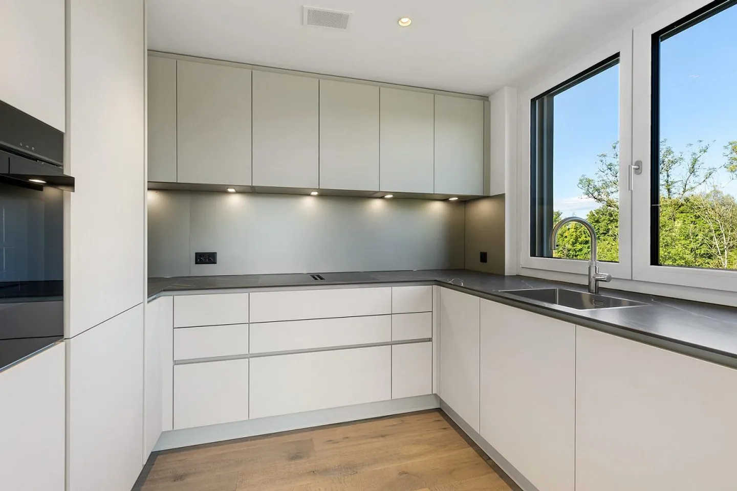 Penthouse mit atemberaubender Dachterrasse - Foto 5 von 12