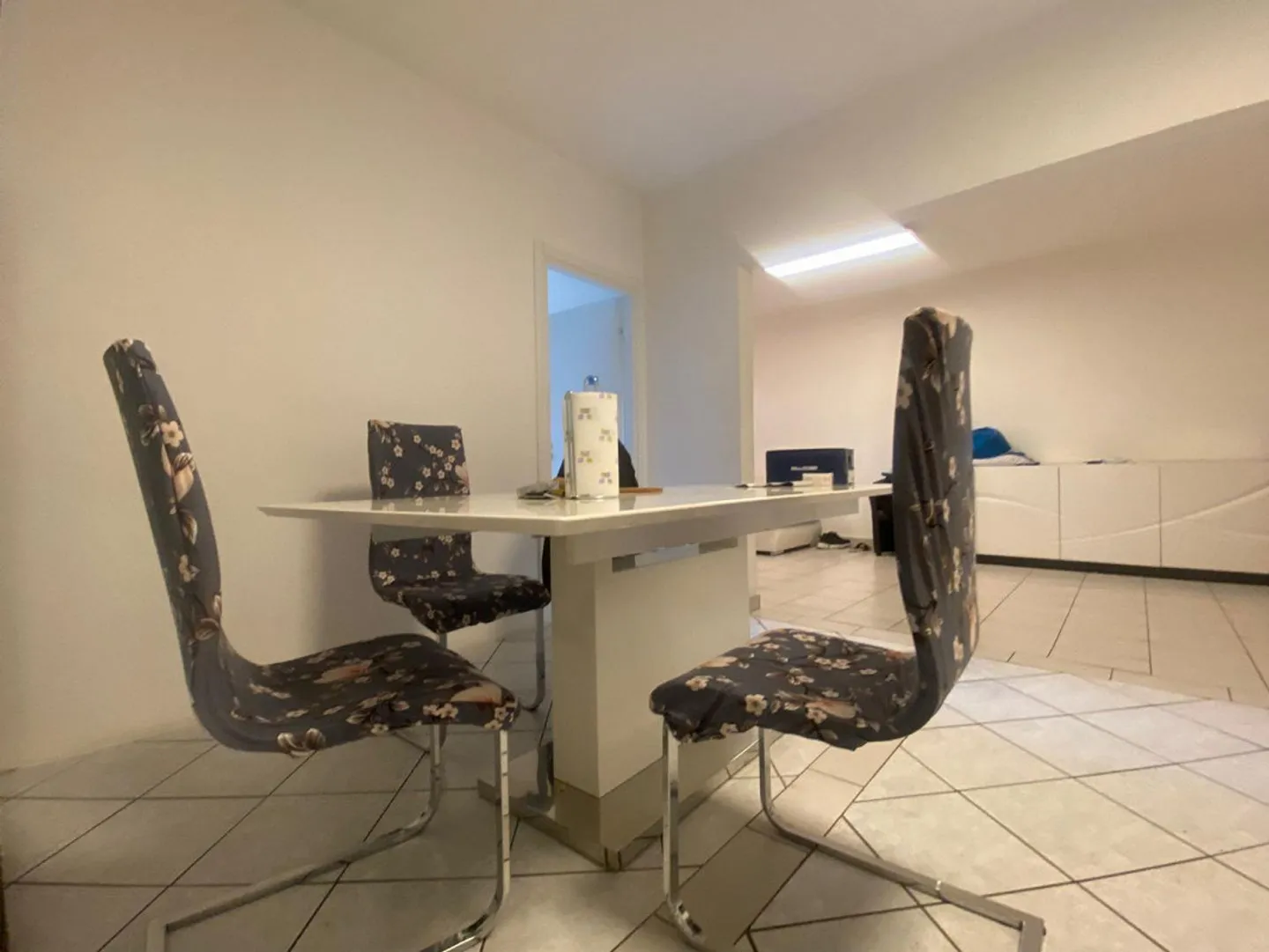 2-family house with 6 1/2 and 2 1/2 room apartments - Photo 3 of 17