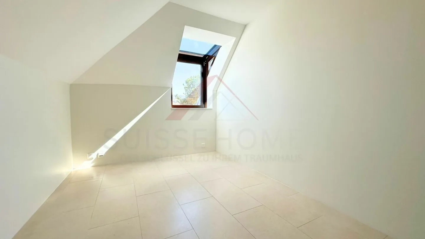 La Chaux-de-Fonds - Renovated duplex with mezzanine and unobstructed view in a mansion - Photo 5 of 11