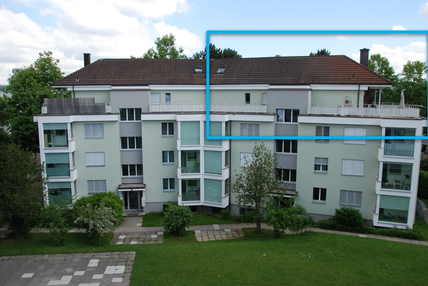 Bright penthouse apartment with winter garden and large terrace - Photo 1 of 20