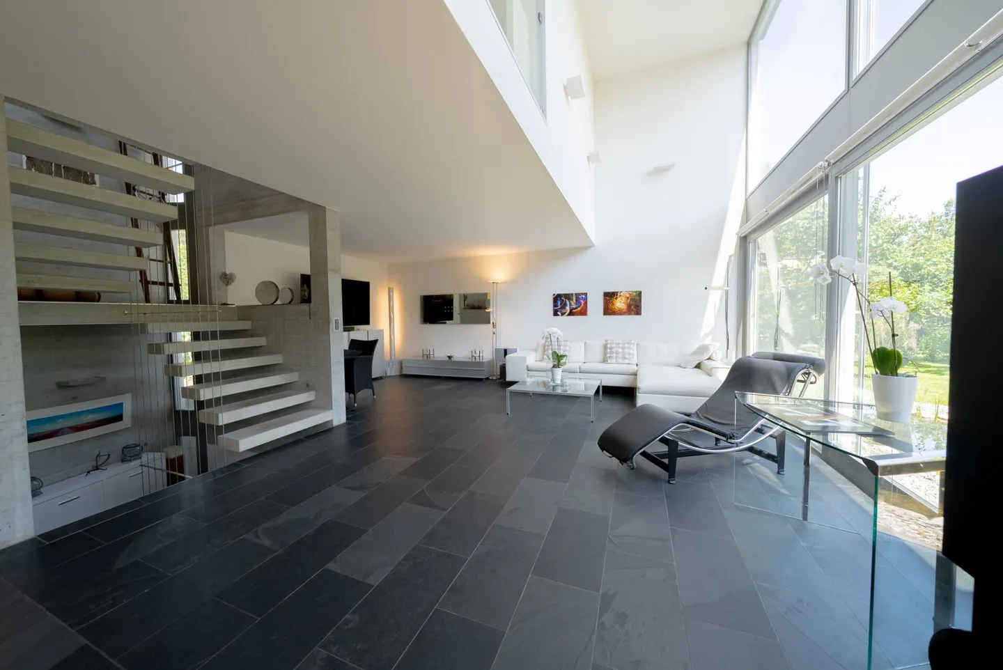 Casa d'architetto esclusiva con camera da letto in loft e vista panoramica - Foto 6 di 15