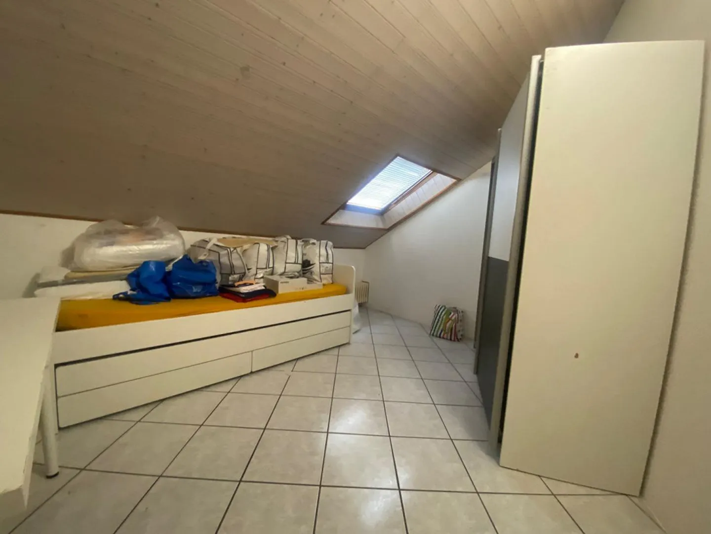 2-family house with 6 1/2 and 2 1/2 room apartments - Photo 13 of 17