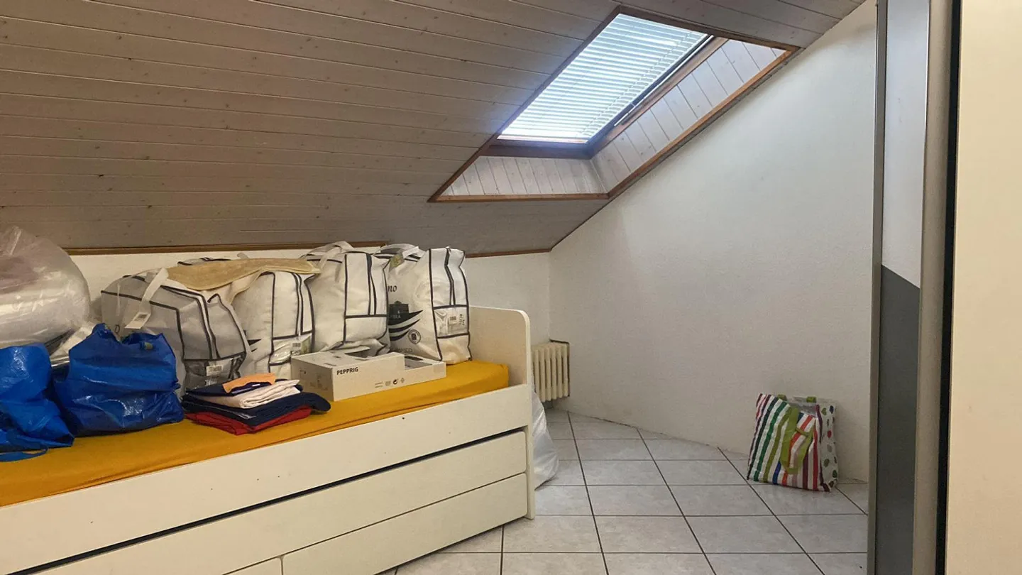 2-family house with 6 1/2 and 2 1/2 room apartments - Photo 14 of 17