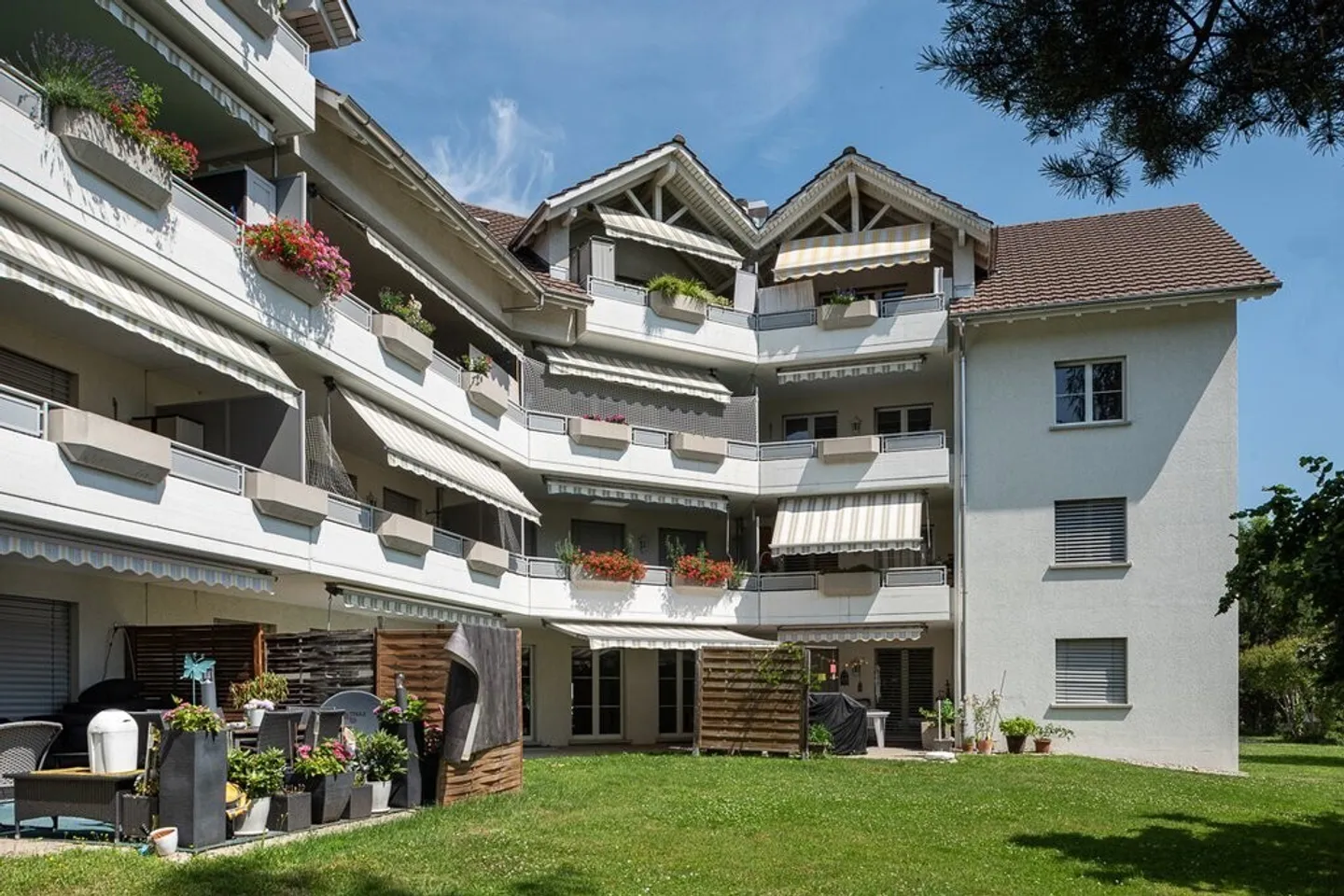 Beautiful apartment in the best location - Photo 1 of 9