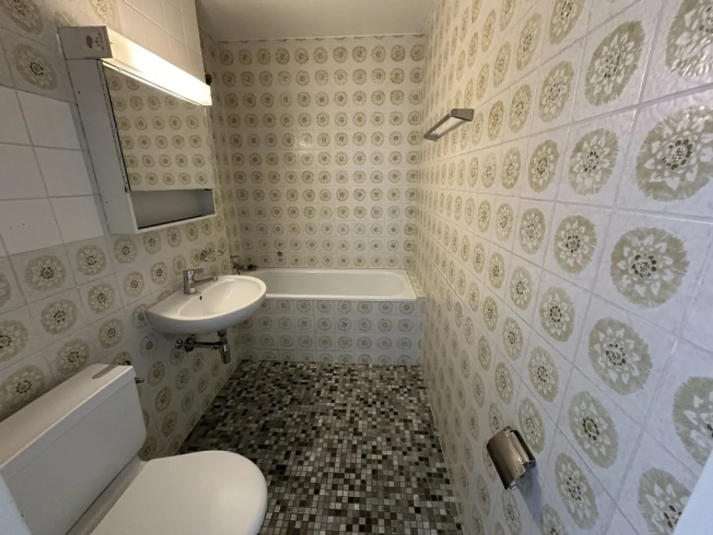 «Schöne 3.5 Zimmerwohnung im 5. Stock» - Foto 3 von 7