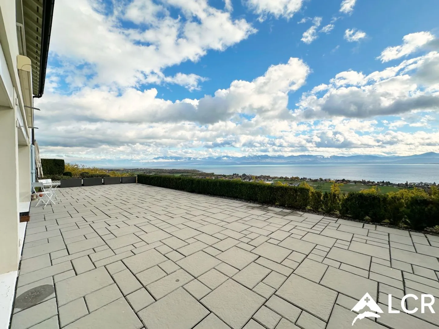 Appartamento Stupendo con Vista Lago - Foto 1 di 13