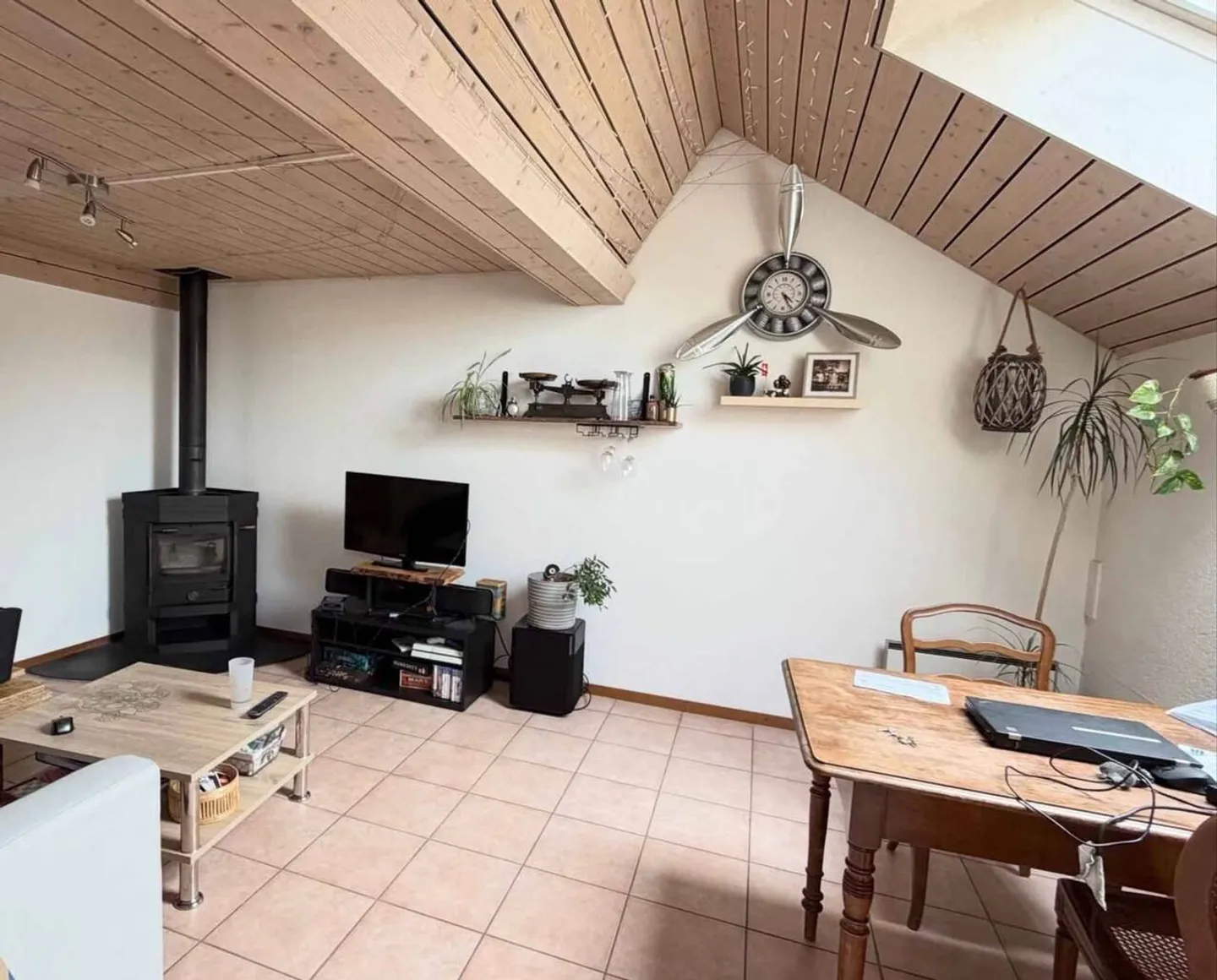 Charmant appartement de 2 pièces dans une résidence conviviale à Montricher - Foto 1 di 2