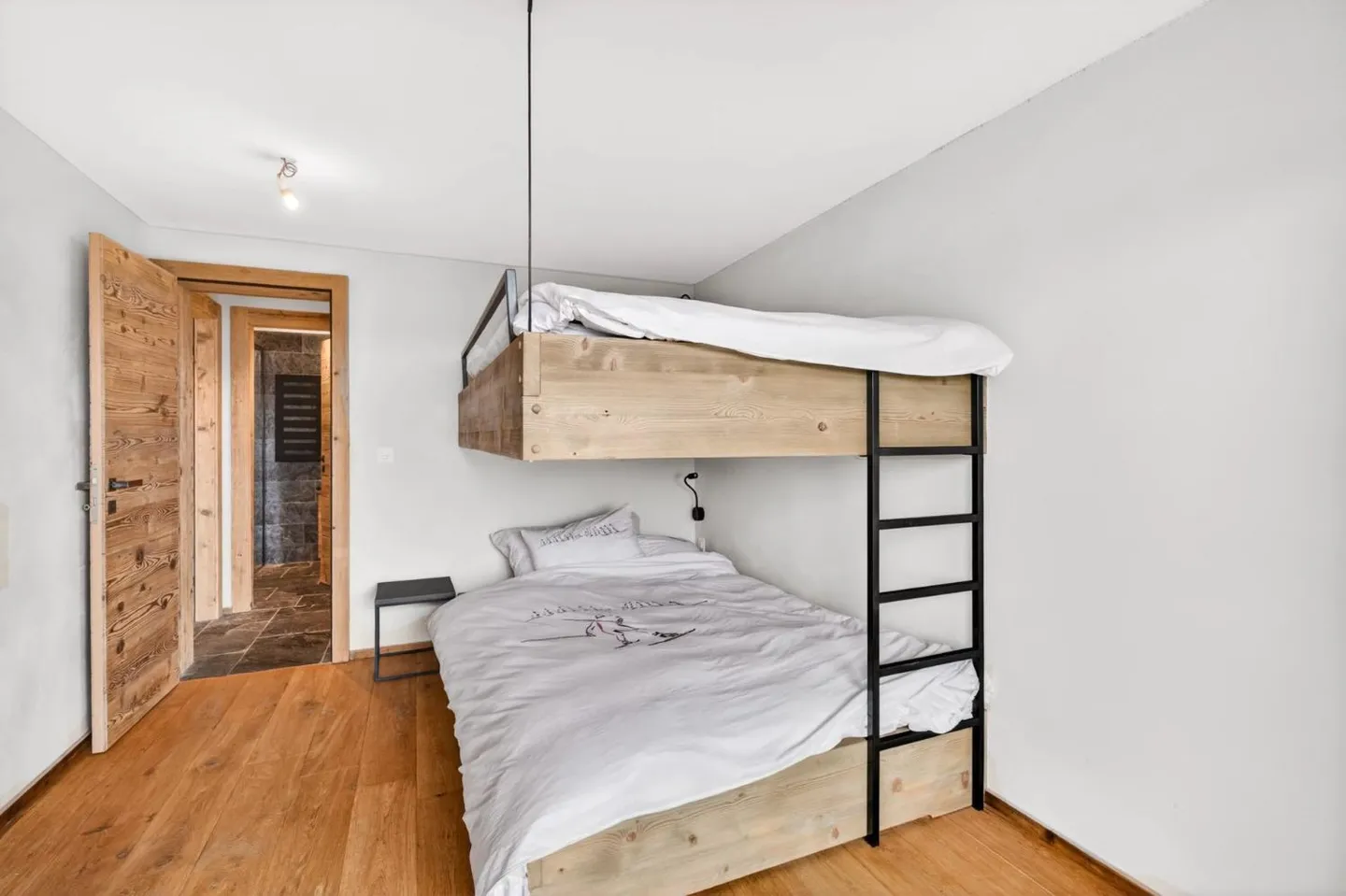 3.5 Room Apartment - Photo 9 of 13