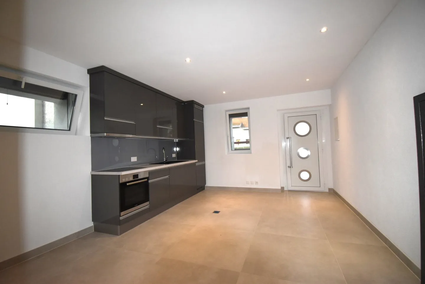 Studio à louer - Photo 1 sur 5