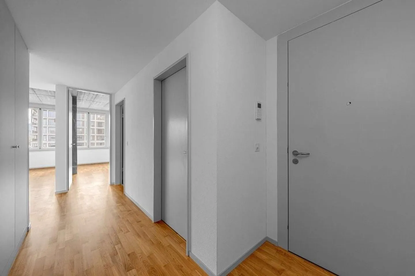 Moderne 3.5-Zimmer-Wohnung mit Weitblick - Foto 6 von 12