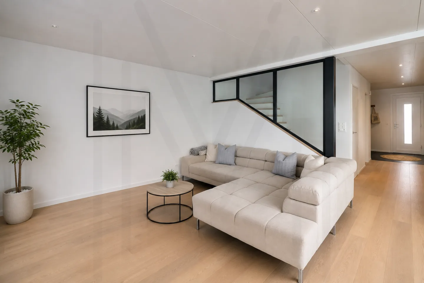 Contemporary Semi-Detached Home - Photo 3 of 12
