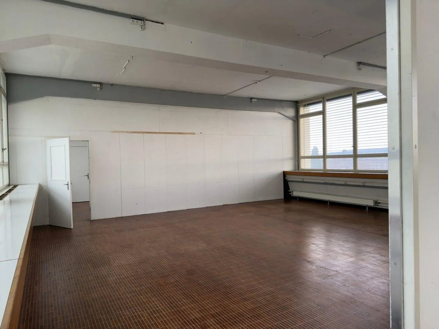 Attractive commercial space for rent in Solothurn - Photo 8 of 13