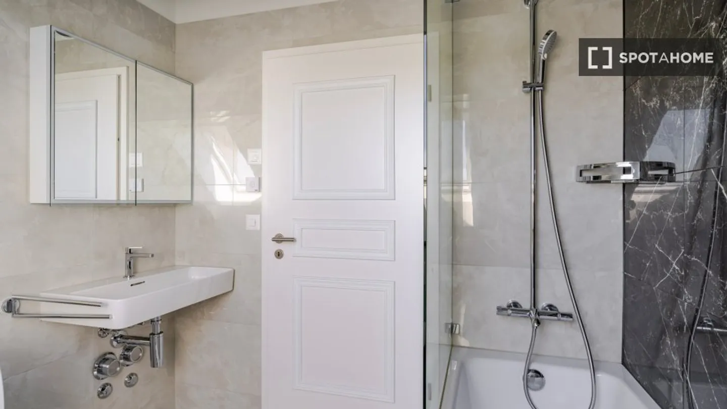 Apartment for rent - Photo 17 of 18