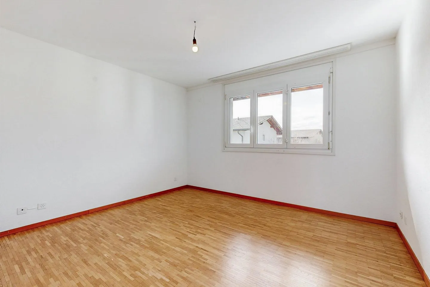 Comfort e tranquillità in un quartiere tranquillo - Foto 4 di 12