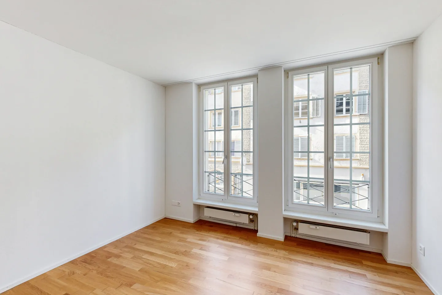 Spacious 3.5-Room Apartment - Photo 3 of 6