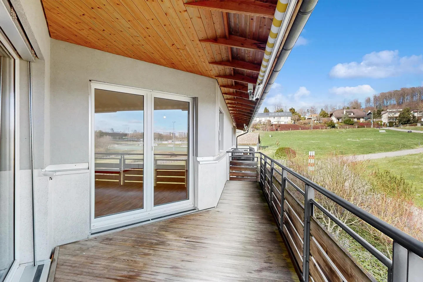 Comfort e tranquillità in un quartiere tranquillo - Foto 7 di 12