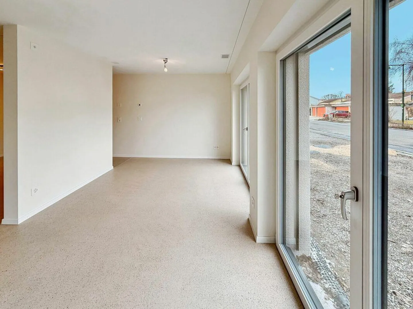 Newly built 1.5-room apartment with patio in Muttenz - Photo 2 of 10