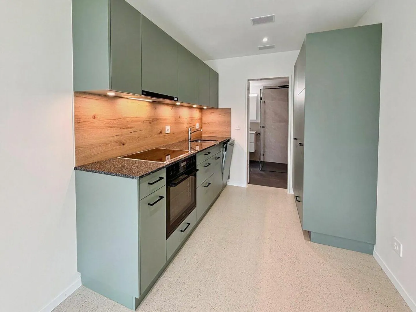 Newly built 1.5-room apartment with patio in Muttenz - Photo 5 of 10