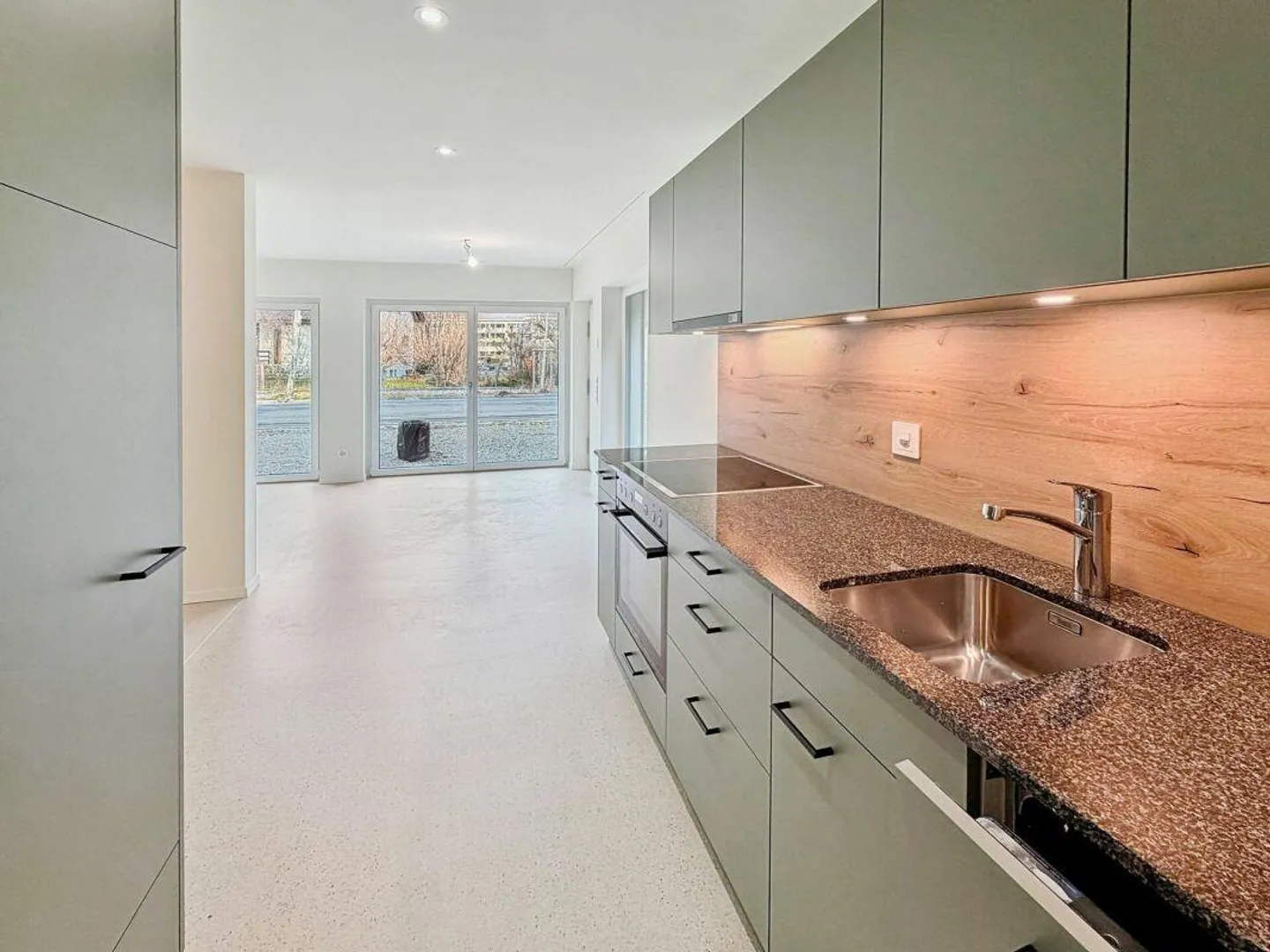 Newly built 1.5-room apartment with patio in Muttenz - Photo 6 of 10