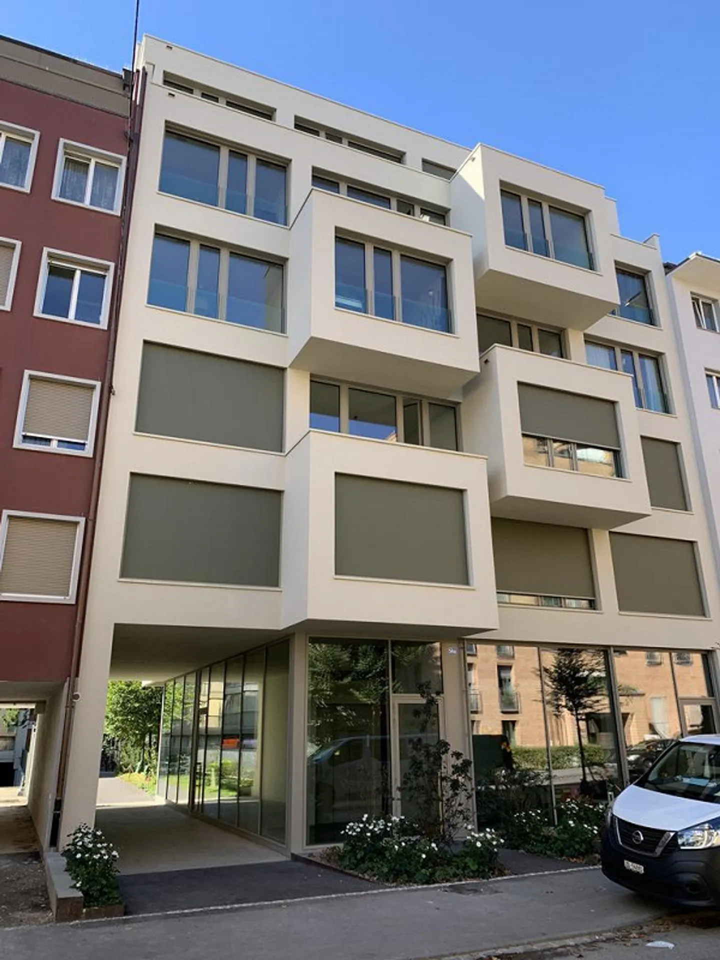 Appartement lumineux de 4,5 pièces dans un nouvel immeuble - Photo 1 sur 9