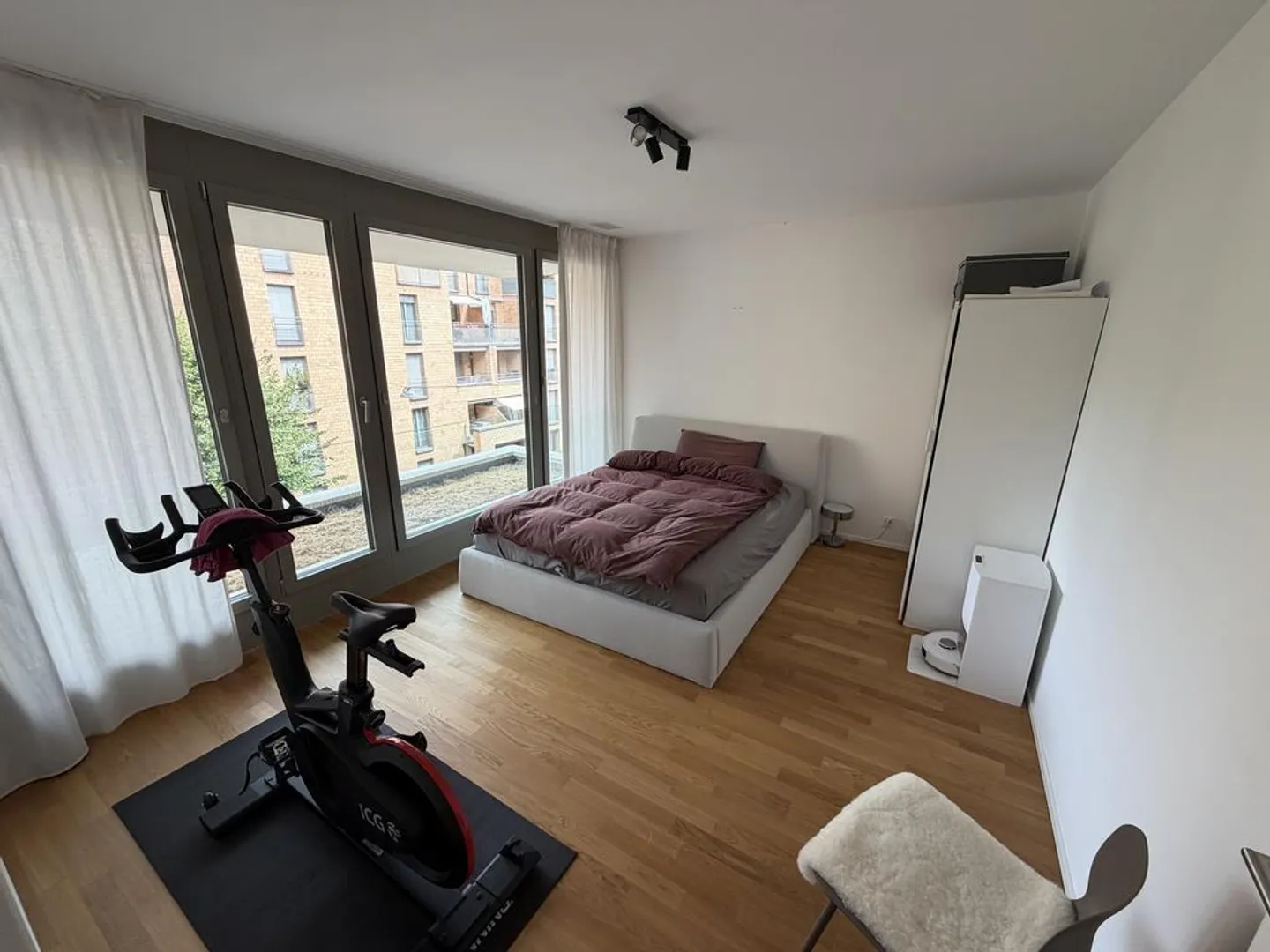 Appartement lumineux de 4,5 pièces dans un nouvel immeuble - Photo 8 sur 9