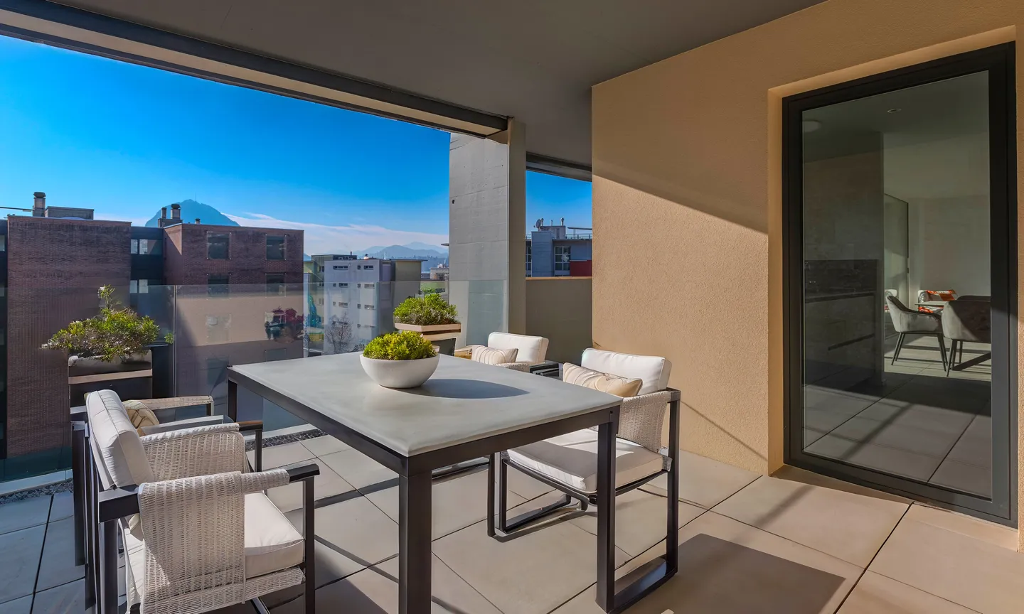 WONDERFUL AND SPACIOUS 2.5 ROOMS WITH TERRACE IN PREGASSONA - Photo 2 of 11