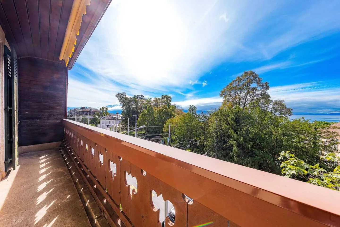 Appartamento straordinario all'ultimo piano con 2 balconi, a pochi passi da Ouchy - Foto 1 di 9