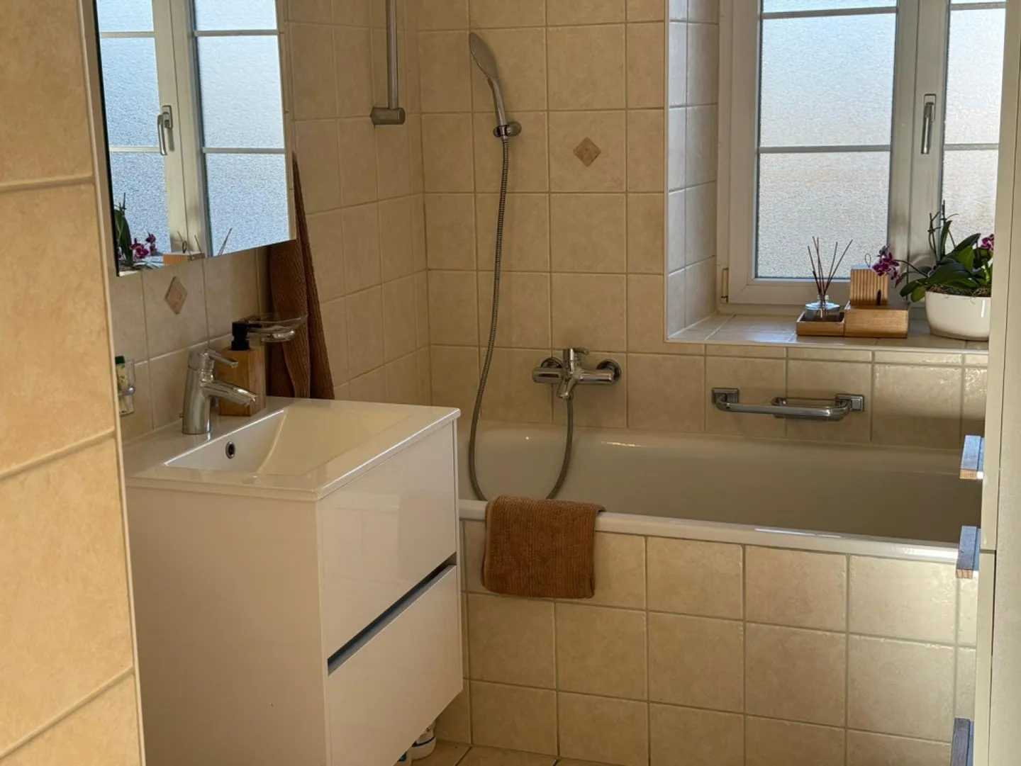 Spacious 4.5-room apartment with large terrace in the heart of La Sarraz - Photo 12 of 13