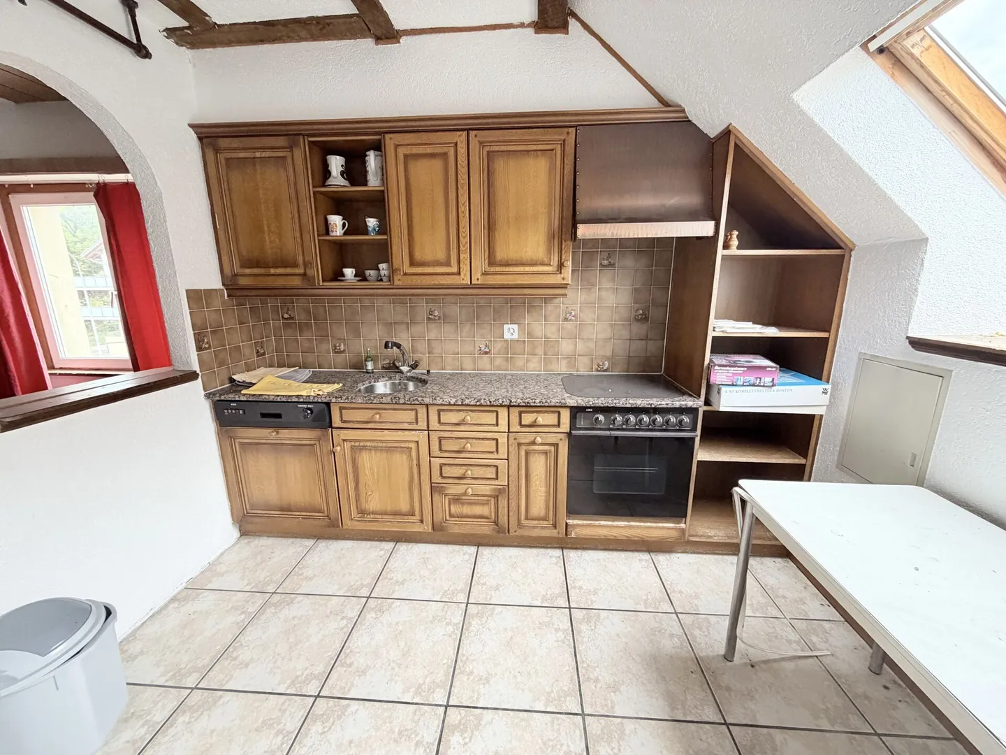 Investors pay attention: Multi-family house with great potential in Selzach - Photo 9 of 12