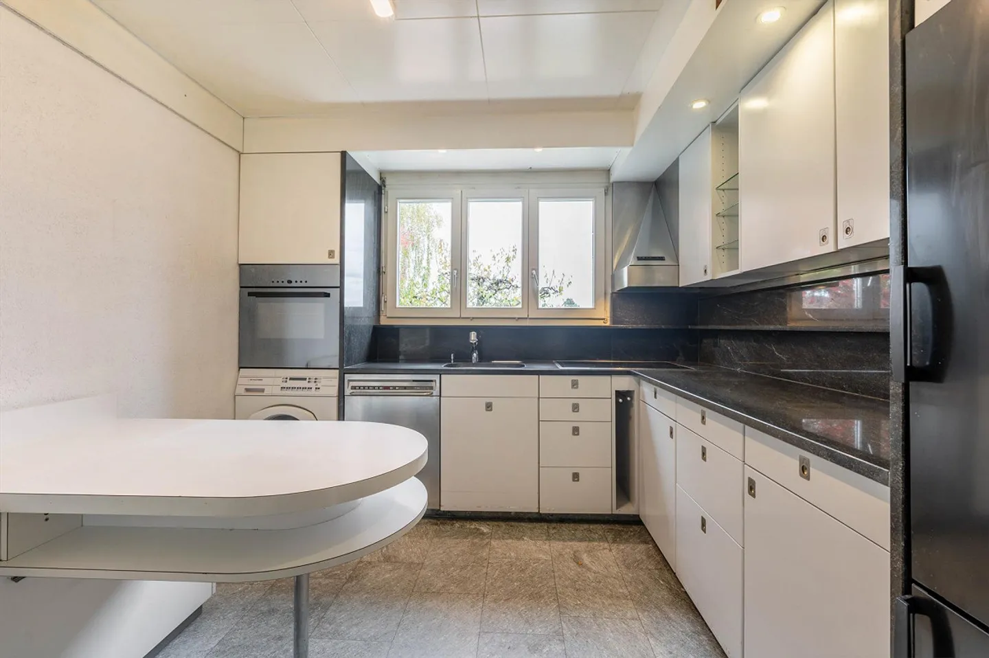 Grosszügige Gartenwohnung an ruhiger, zentraler Lage - Foto 3 von 12