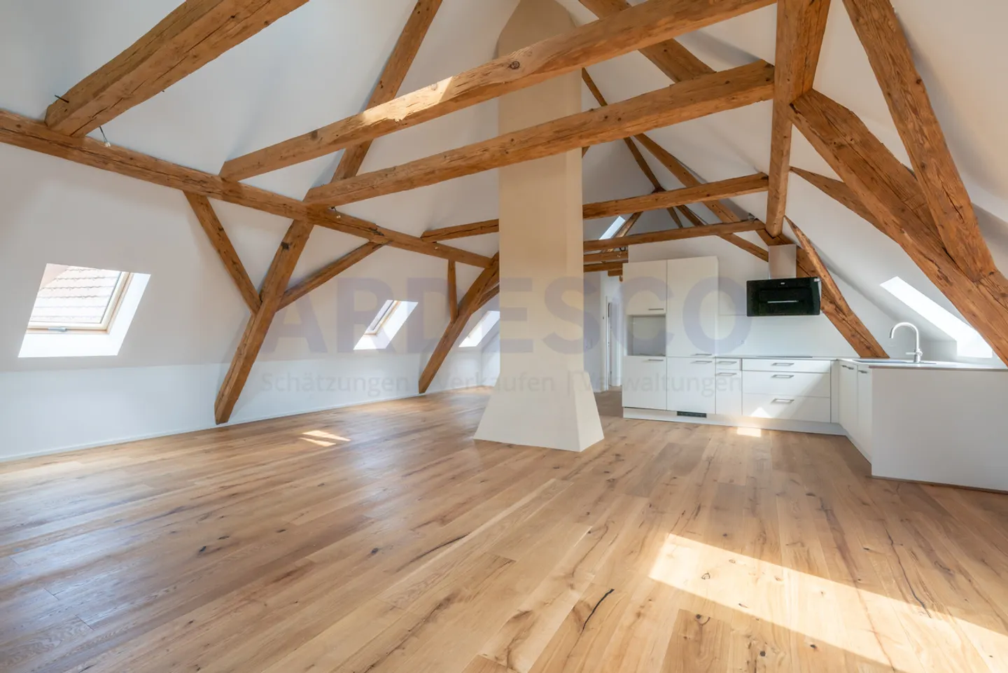 Penthouse with Charm! - Photo 1 of 10