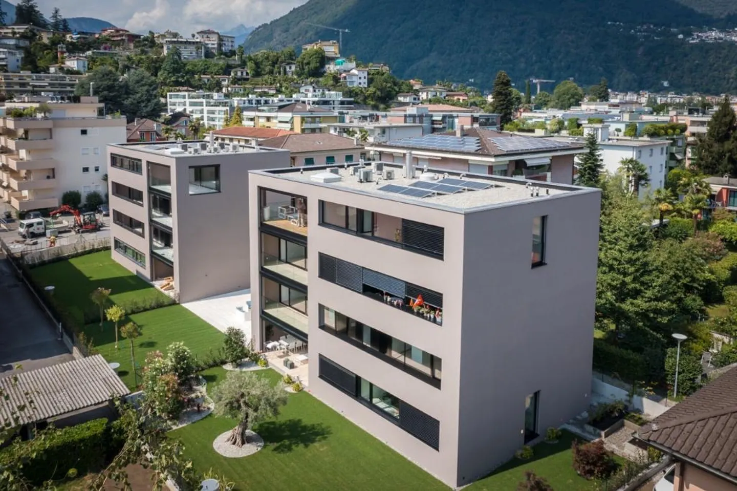Appartement de jardin moderne et central de 4,5 pièces avec piscine - Photo 8 sur 8