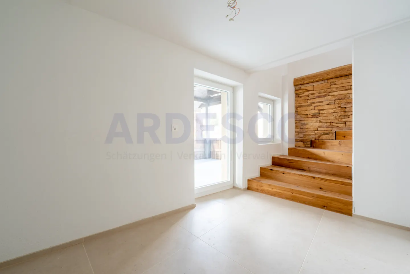 Penthouse with Charm! - Photo 6 of 10