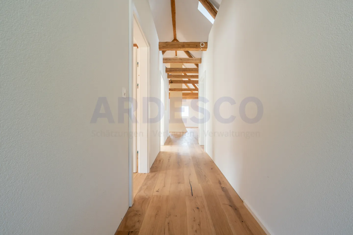 Penthouse with Charm! - Photo 8 of 10