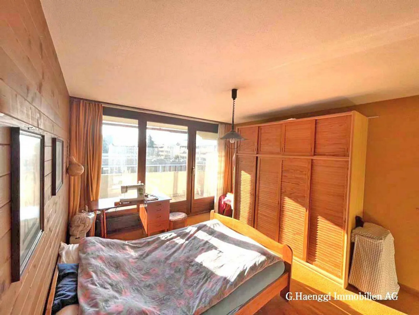 Spacious, bright 3 1/2 room apartment with two large balconies - Photo 10 of 13