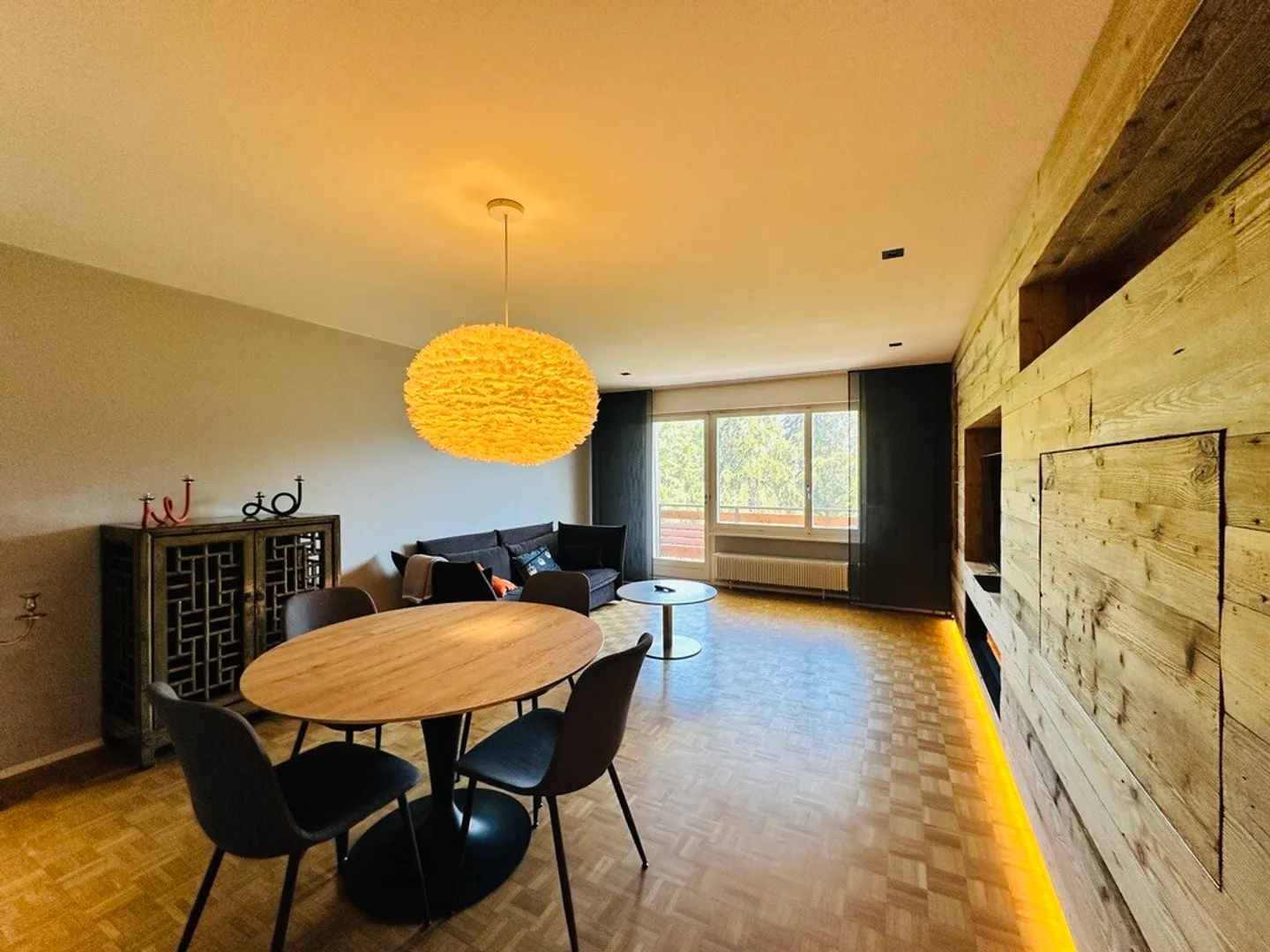 Charming 2.5 rooms in the center of Crans - Photo 3 of 14