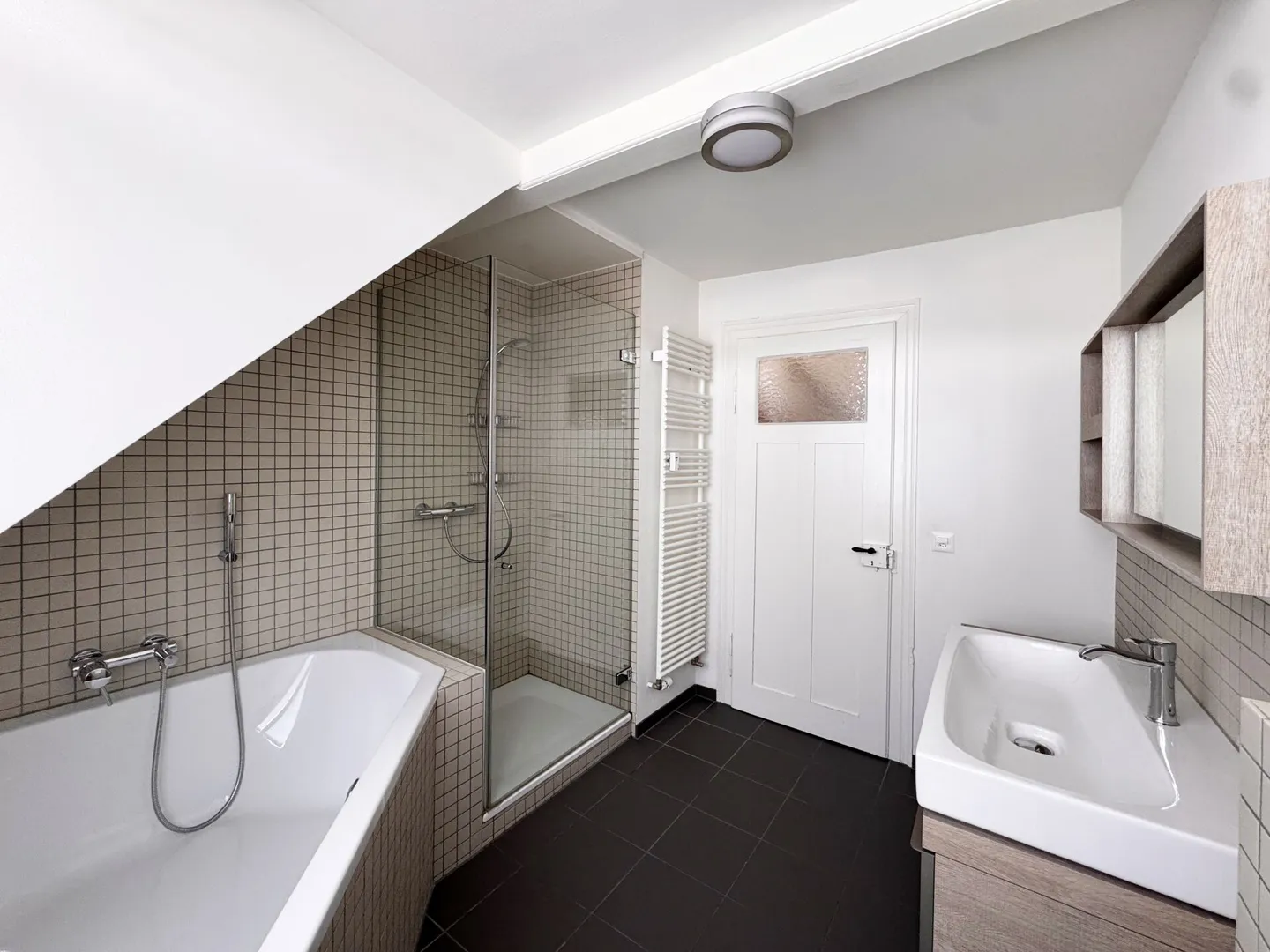 4-5½ Zimmer Maisonette-Dachwohnung - Foto 8 di 14