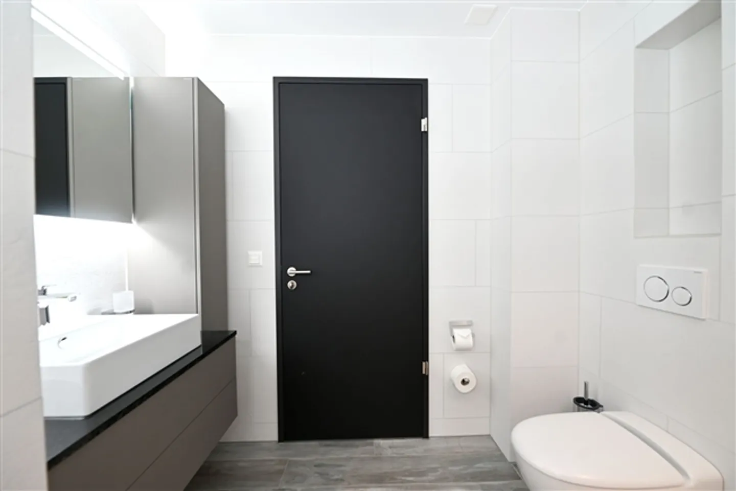 Three Point - Appartement 2.5 pièces meublé avec style - Photo 6 sur 9