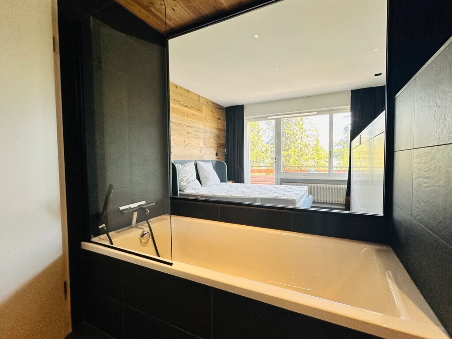 Charming 2.5 rooms in the center of Crans - Photo 10 of 14