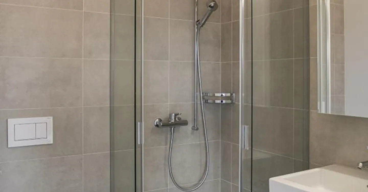Appartement moderne au 20ème étage ! - Photo 2 sur 4