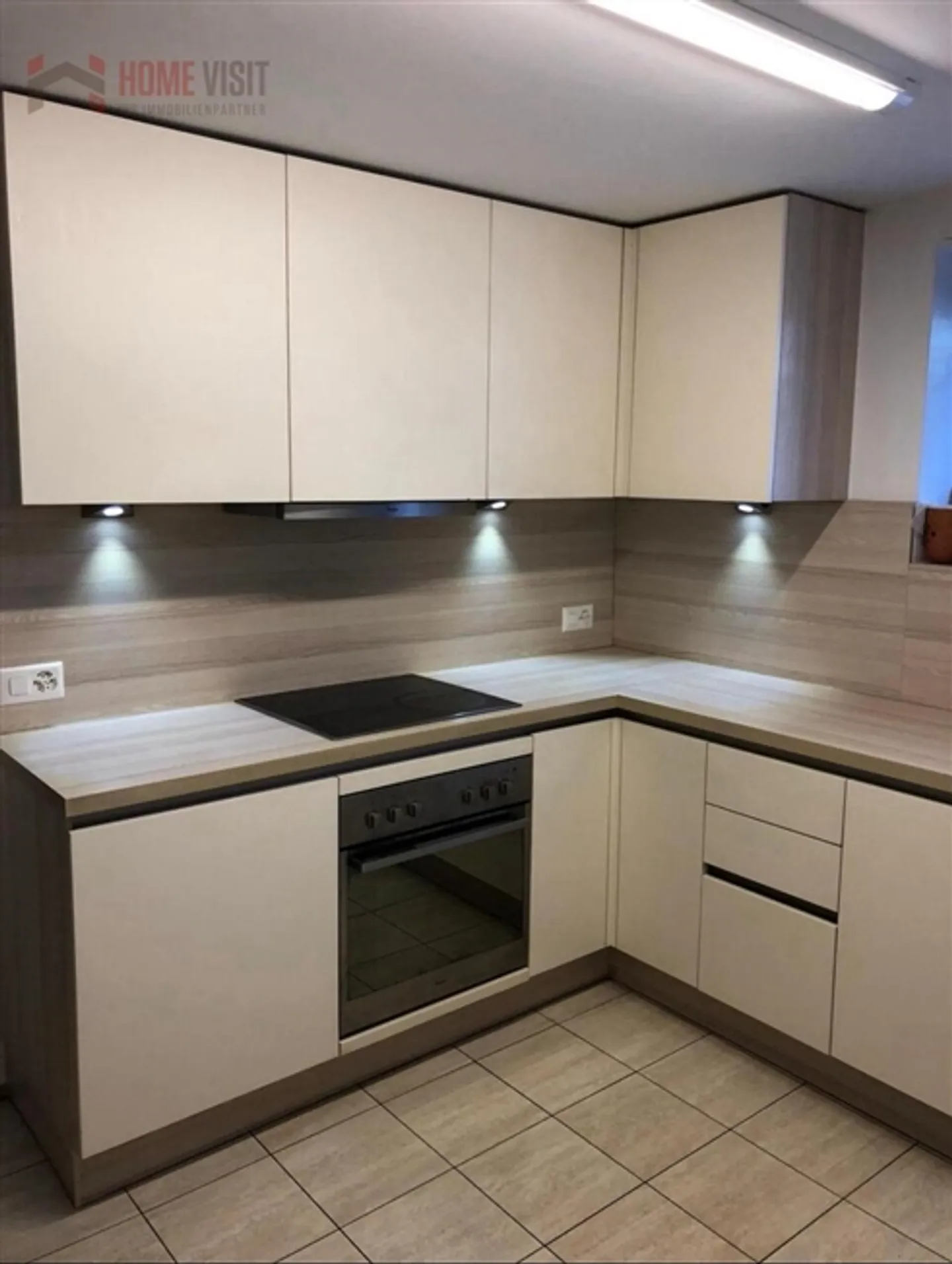 Spacious Single-Family Home with Garden Plot & Scenic View – near the Aare - Photo 3 of 7