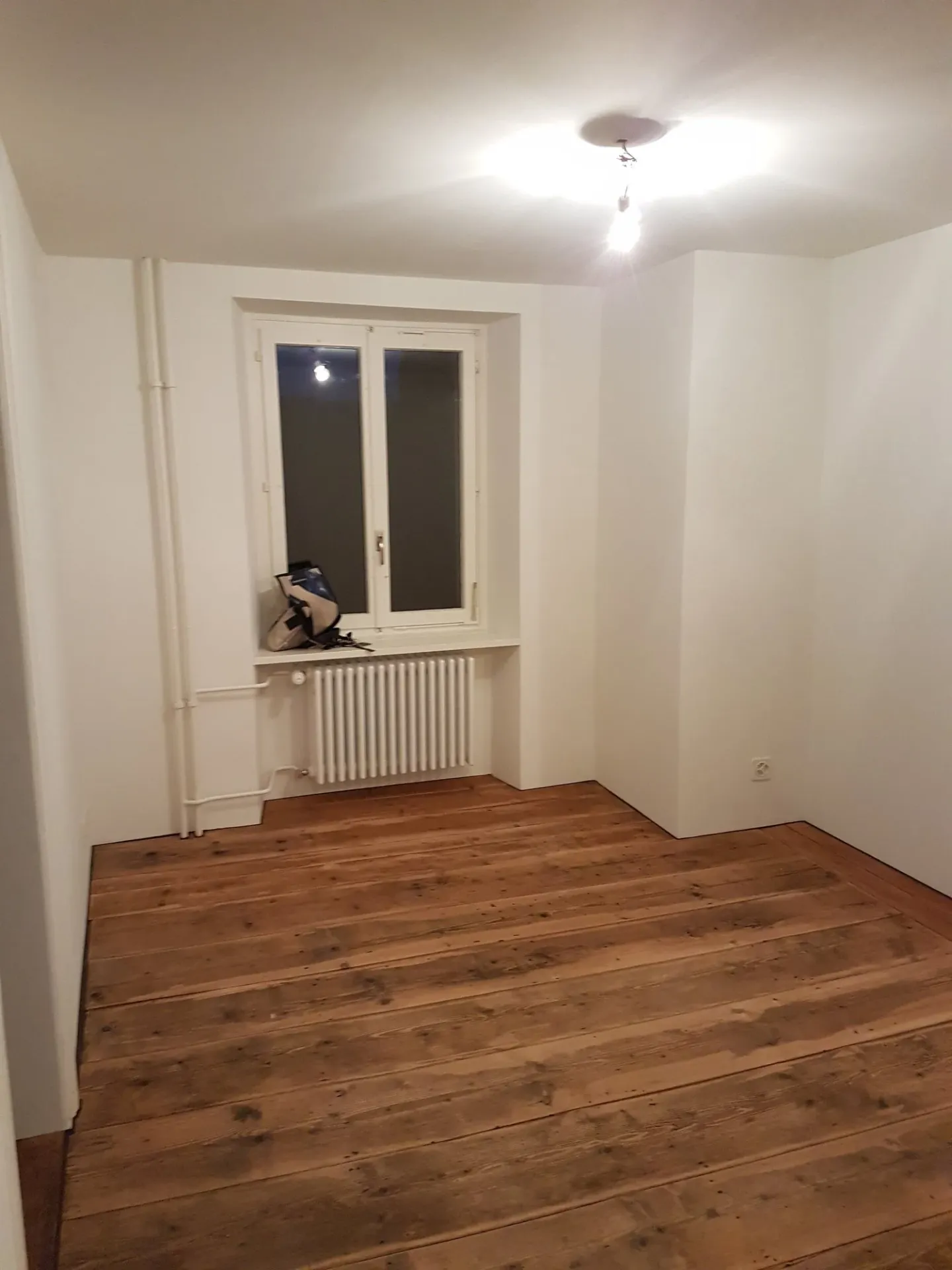 Beautiful, modern old apartment with old, refreshed long strip wooden floor in the village center - Photo 7 of 9