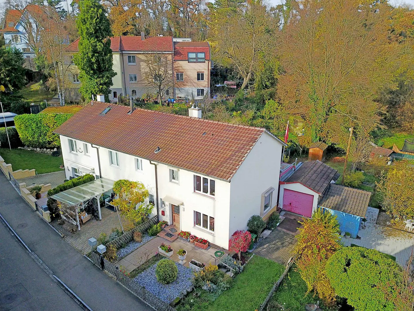 Vivre avec une ambiance de village et à proximité de la ville - Photo 4 sur 10