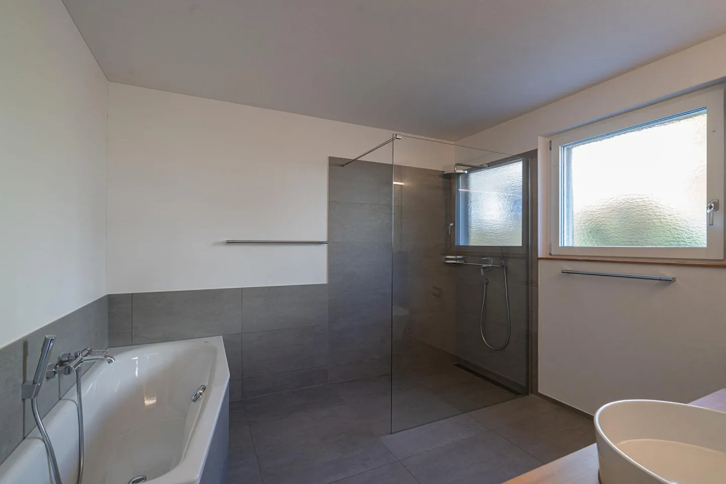 Maison individuelle de 6,5 pièces avec vue dégagée dans un emplacement ensoleillé et calme - Photo 15 sur 30